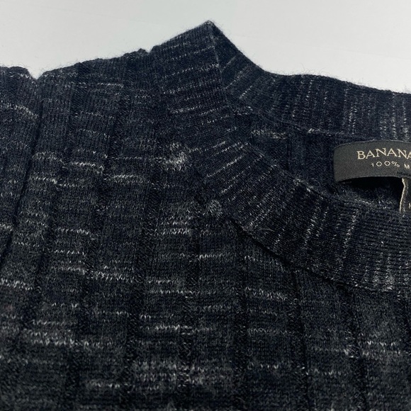 Banana Republic Women’s Charcoal Merino Wool Sweater SM Ribbed Crew neck - Picture 6 of 10